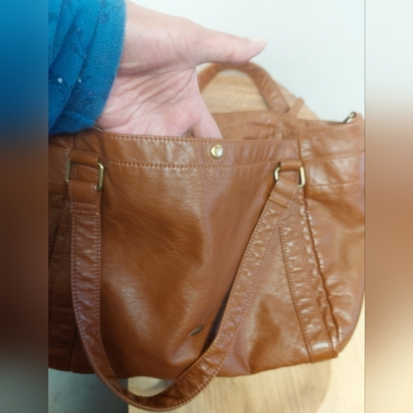 Bentley Leathers Cargo Medium Buterscotch Soft Satchel Handbag - Picture 2 of 16